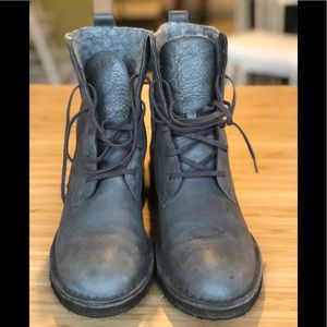 Clarks Originals Gray Desert Mali Boots size 9